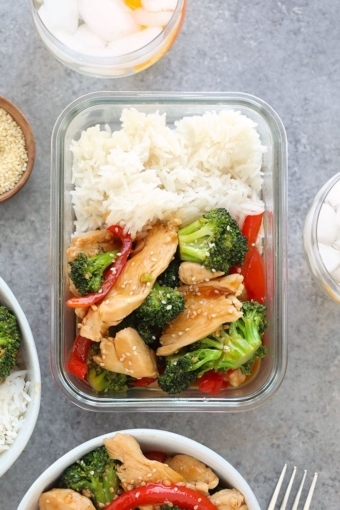 Chicken and Broccoli Stir Fry (30 minutes!) - Fit Foodie Finds