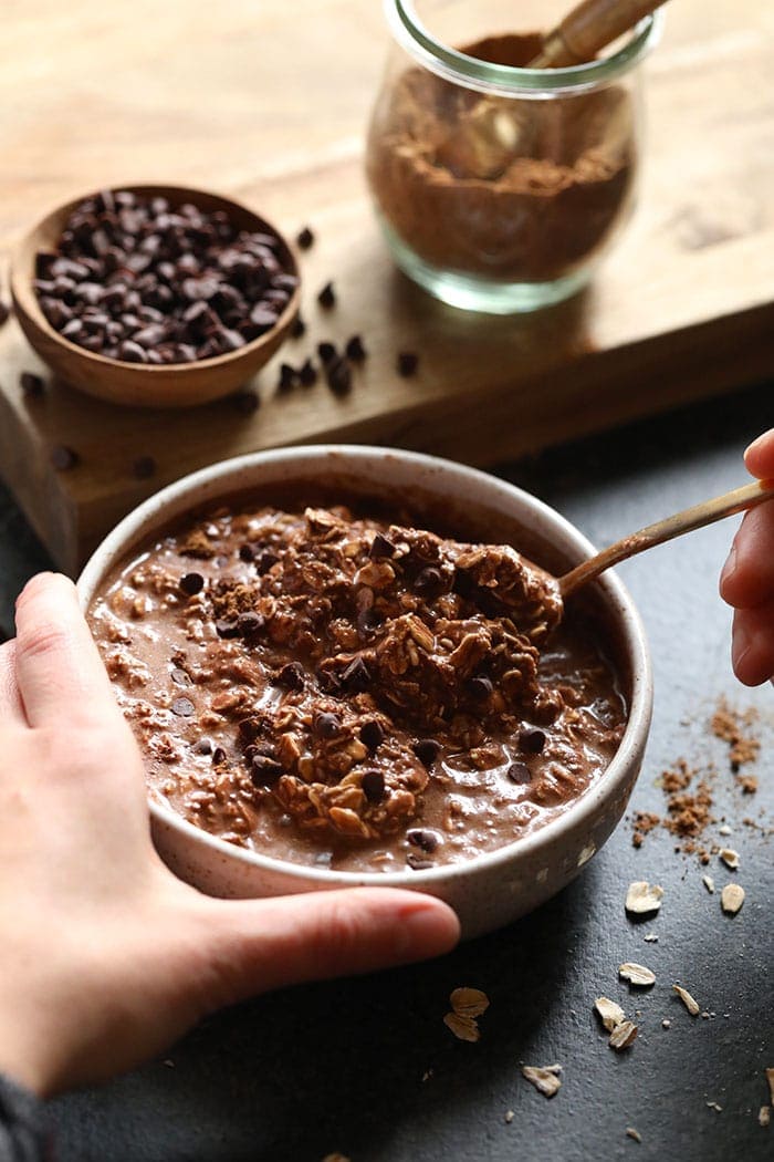 chocolate chai vegan overnight oats in a bowl