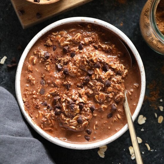 chocolate chai vegan overnight oats in a bowl