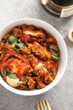 Tuscan Chicken Quinoa Casserole (27g of Protein!) - Fit Foodie Finds