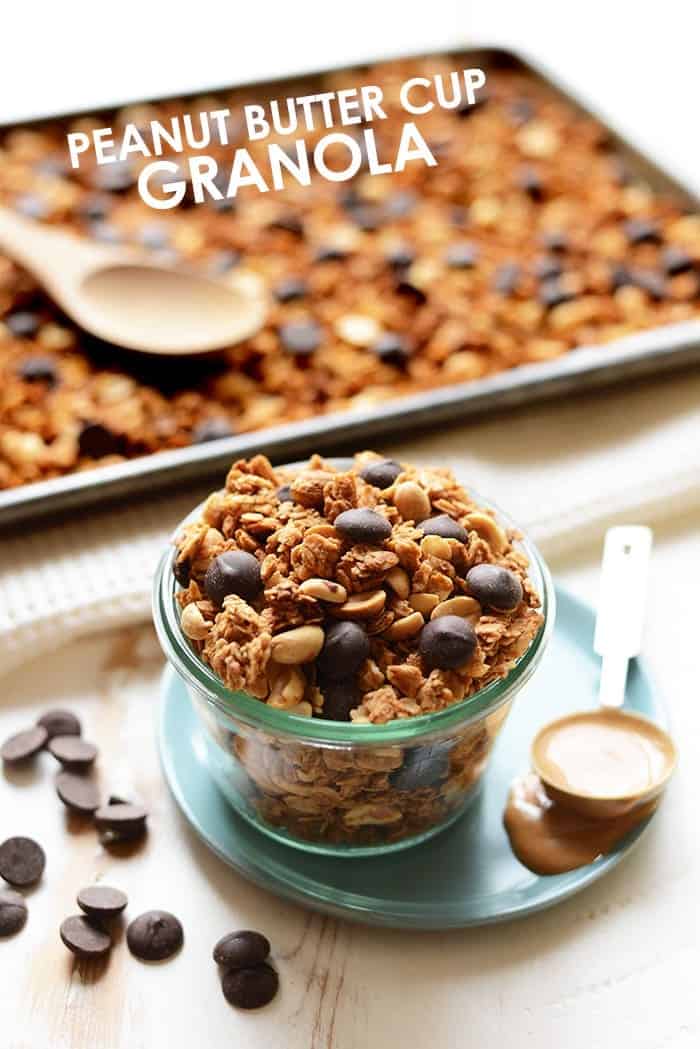 Chávena de manteiga de amendoim granola