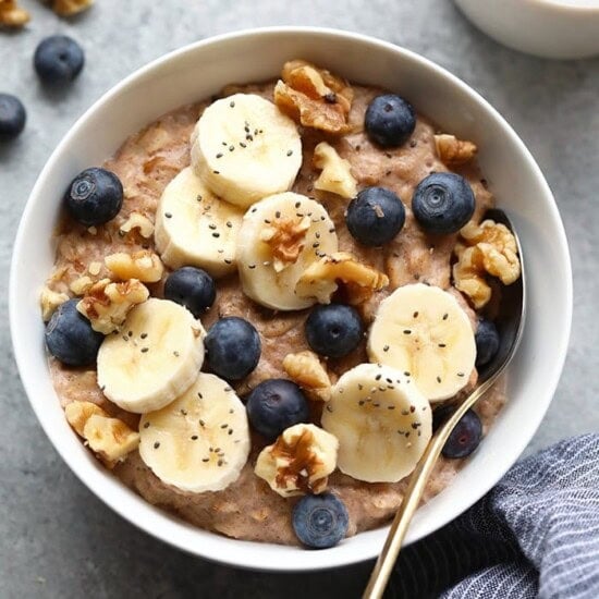 Easy Oatmeal Recipe - Fit Foodie Finds