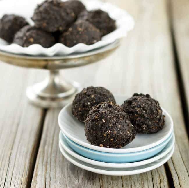 Looking for healthy christmas cookies? This is your one stop shop for all of your favorite holiday cookie recipes lightened-up with healthy ingredients!