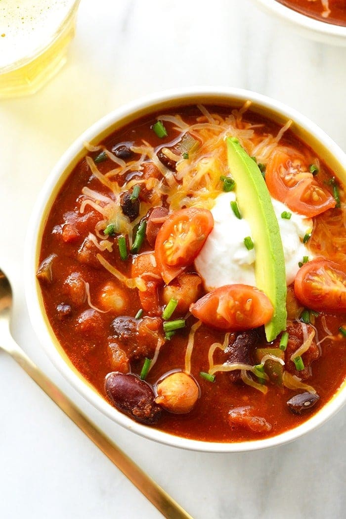 Vegetarian beer chili in a bowl