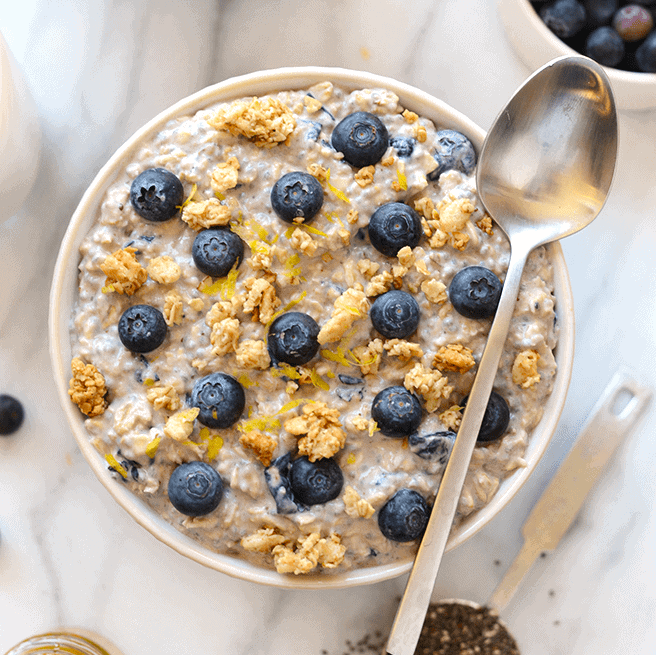 Berry Overnight Oats Crumble Cup