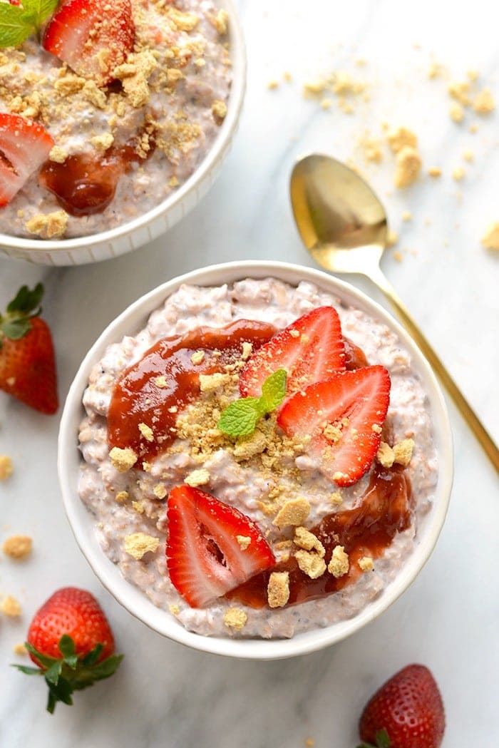 oatmeal in a bowl with starwberries.