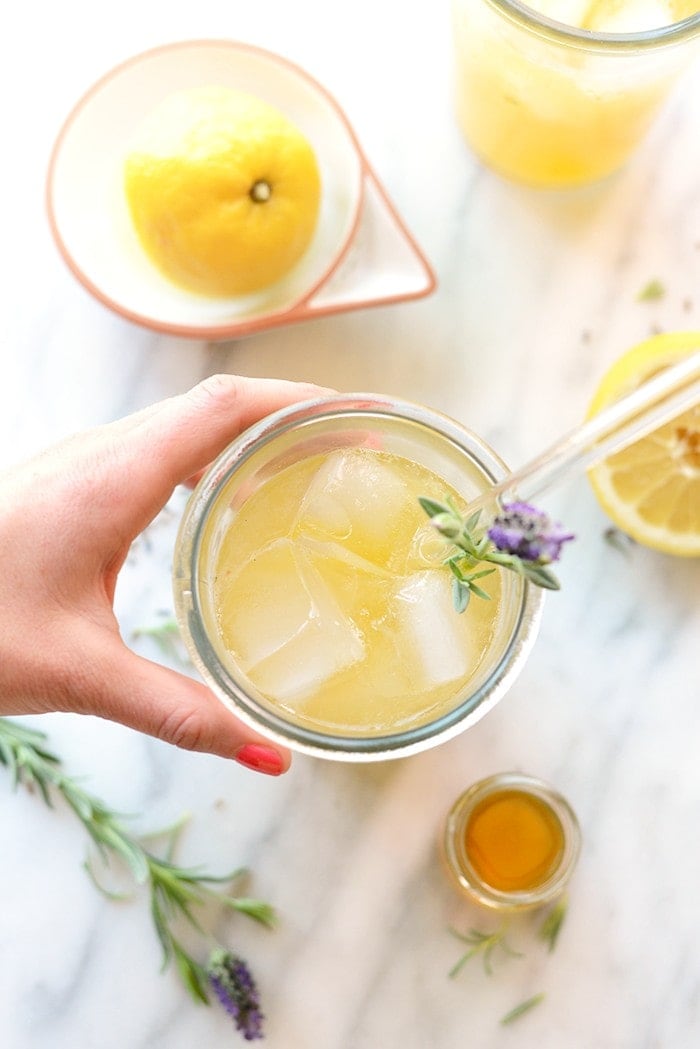 Honey Lavender Lemonade with ice