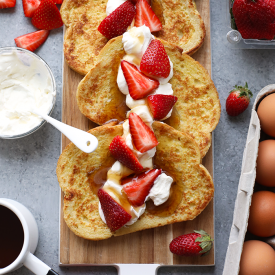 VIDEO: Strawberries and Cream Sourdough French Toast for Two - Fit ...
