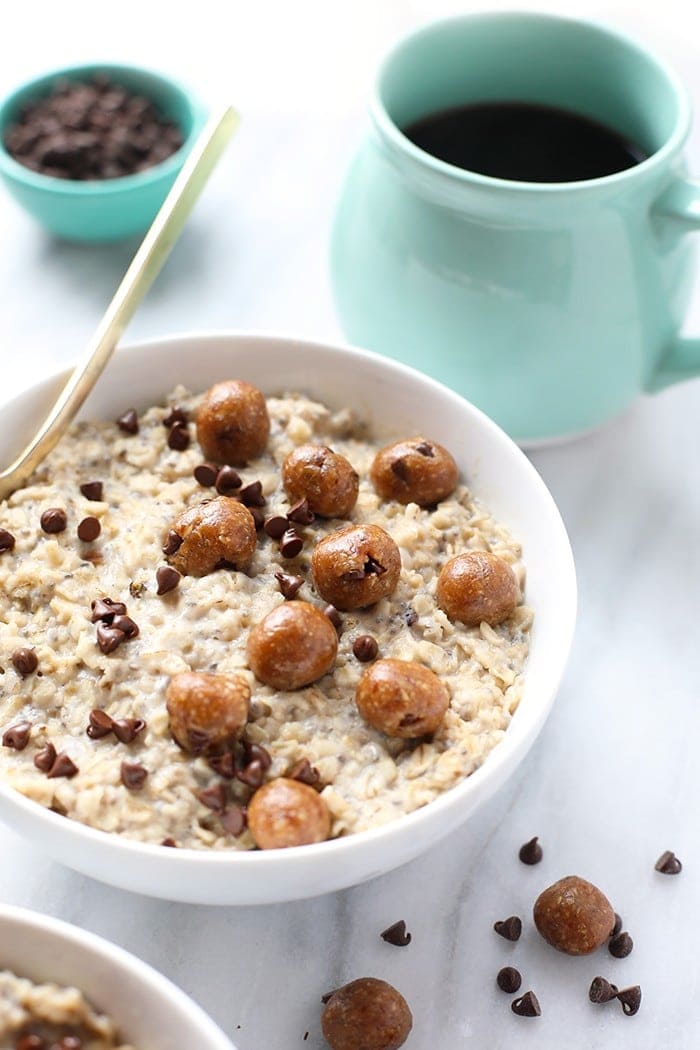 Have your dessert and breakfast too with this out-of-this-world Chocolate Chip Cookie Dough Oatmeal! It's vegan and the perfect nutrition-packed way to start your day. 