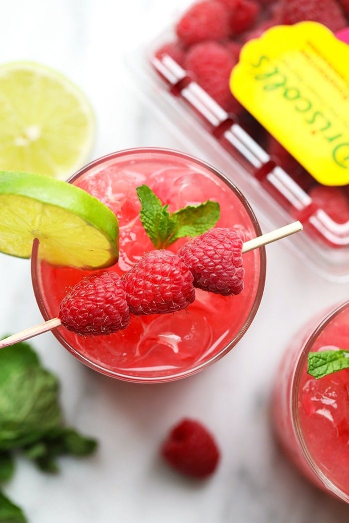 Raspberry ginger mojito