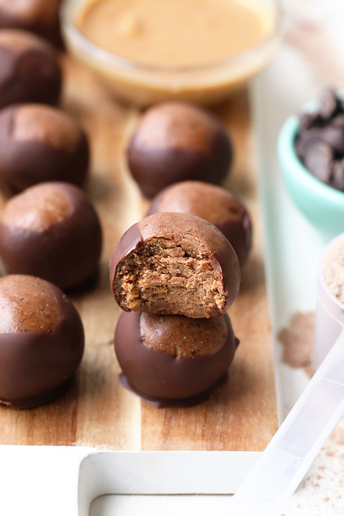 Post workout snack or dessert? How about both! These Chocolate Protein Buckeyes are grain-free, made with Organic Valley Chocolate Whey Protein Powder, nut butter, and a dark chocolate coating. They're low carb, high protein, and only 123 calories.