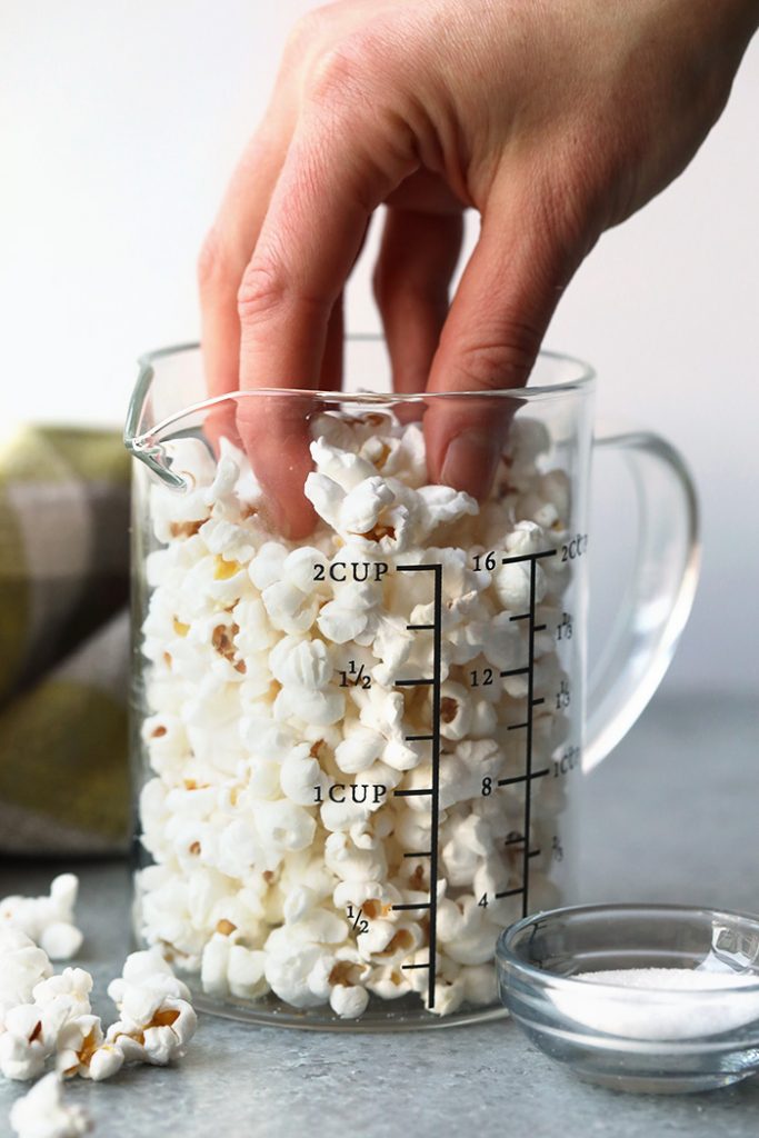 10Minute Stovetop Popcorn (Video Tutorial) Fit Foodie Finds