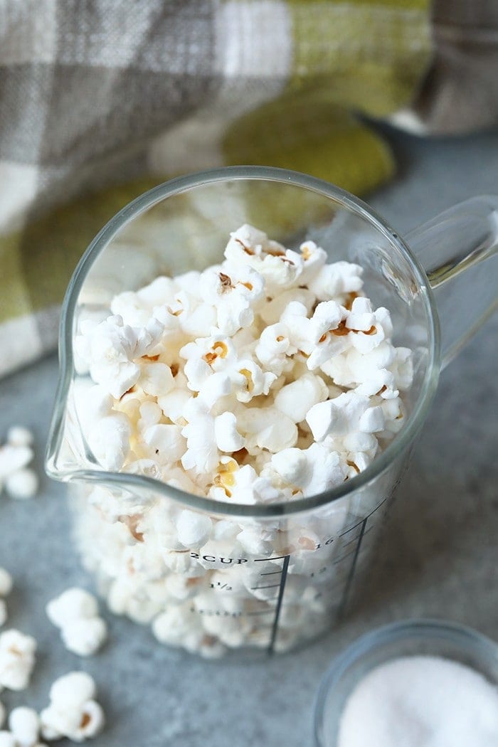 HOW TO MAKE STOVETOP POPCORN - Emily Roach Health Coach