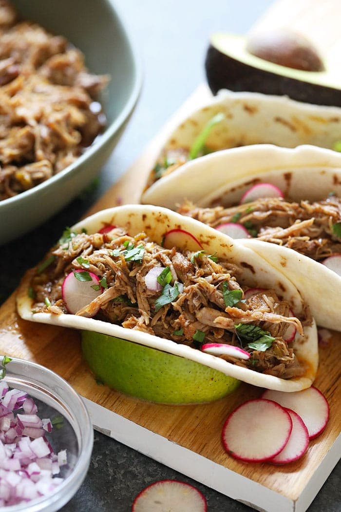 https://fitfoodiefinds.com/wp-content/uploads/2018/09/carnitas-6.jpg