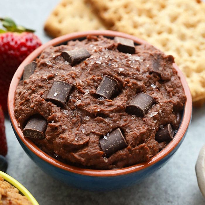 This chocolatey bowl of heaven is packed with protein and fiber thanks to a whole can of garbanzo beans. To make our Brownie Batter Sea Salt Edible Cookie Dough Dip, blend together garbanzo beans, cocoa powder, maple syrup, almond butter, and sea salt and you'll be licking this bowl clean...no boxed brownie batter necessary!