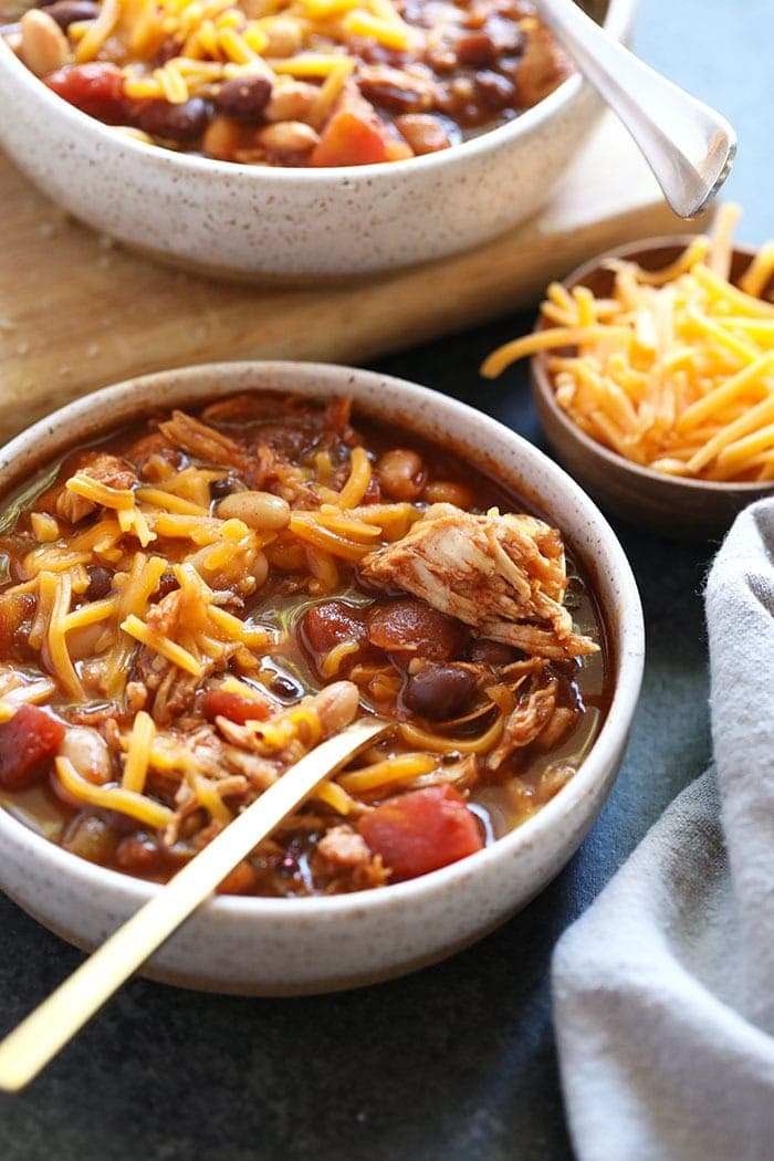 Crock، chicken chili in a bowl