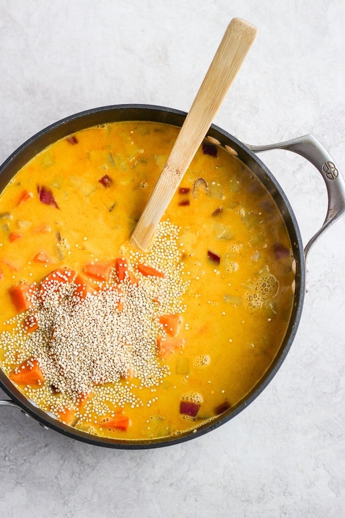 1-Pot Golden Curry Lentil Soup