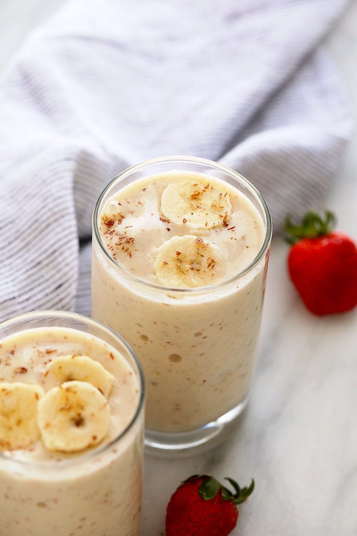 banana smoothie in a glass