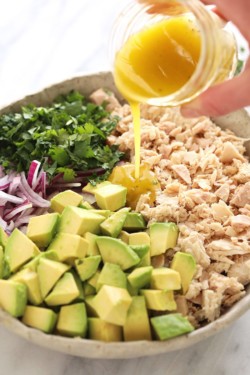 Avocado Tuna Salad (23g protein) - Fit Foodie Finds