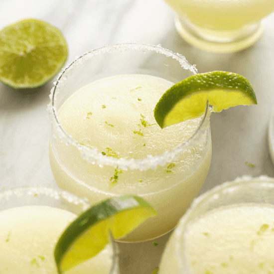 Skinny Margarita Recipe (Pitcher Margaritas) - The Wooden Skillet