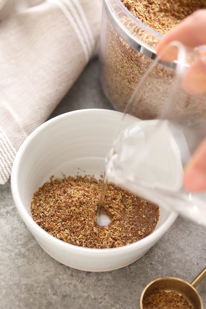 how to make a flax egg in a bowl