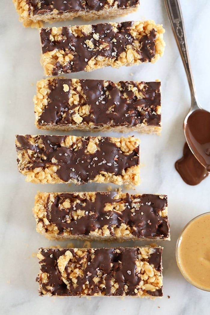 peanut butter rice krispie bars with chocolate drizzle