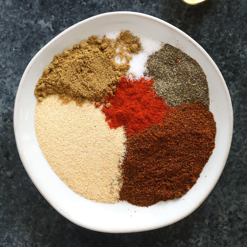 chili spices connected  plate