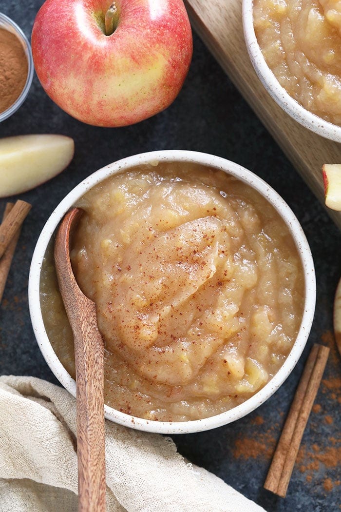 applesauce in bowl with cinnamon