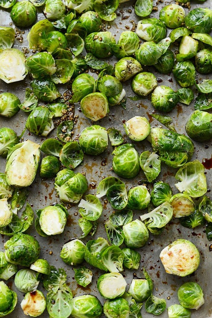 roasted brussel sprouts with balsamic and olive oil