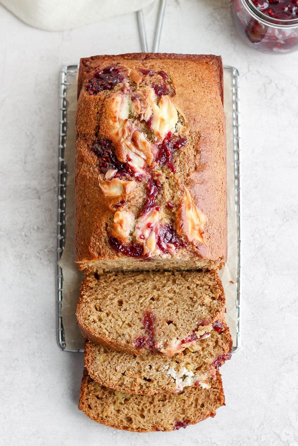 sliced lemon bread