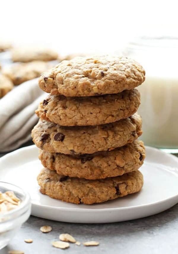 cropped-oatmeal-chocolate-chip-cookies.jpg