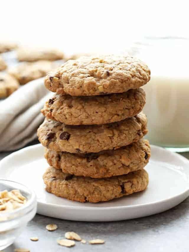 Healthy Oatmeal Chocolate Chip Cookies - Fit Foodie Finds