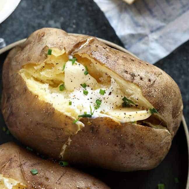 Easy Crock Pot Baked Potatoes