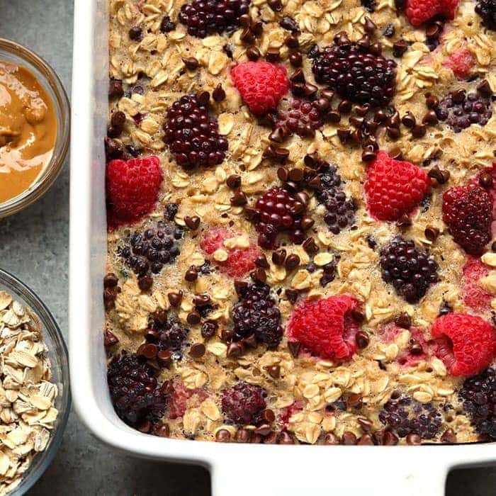 Dark Chocolate Berry Baked Oatmeal - Fit Foodie Finds