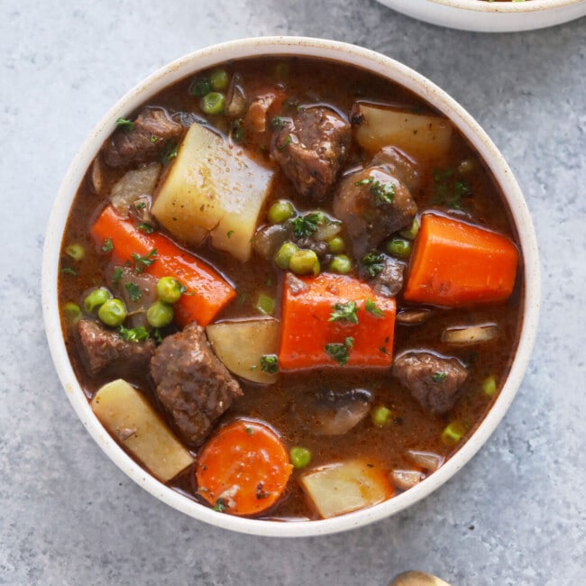 Slow Cooker Beef Stew (healthy ingredients!) - Fit Foodie Finds