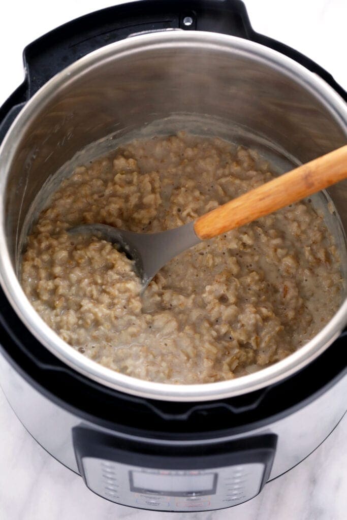 Instant Pot Oatmeal (with rolled oats) - Fit Foodie Finds