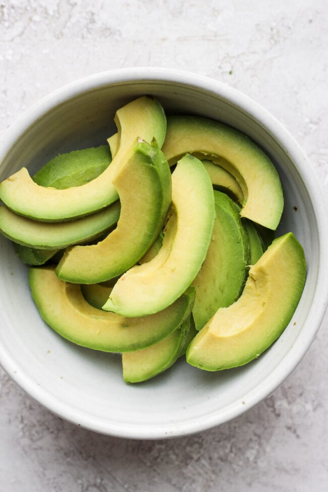 How to Freeze Avocados (3 easy steps!) - Fit Foodie Finds