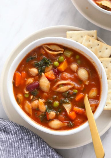 A bowl of minestrone soup.