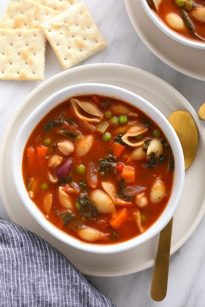 A bowl of minestrone soup.