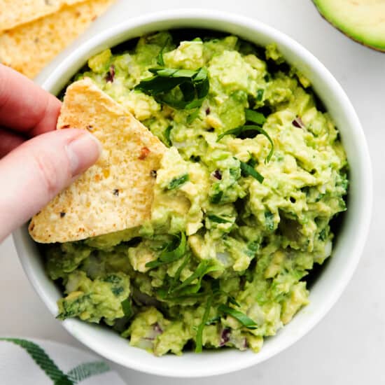 guacamole in bowl.