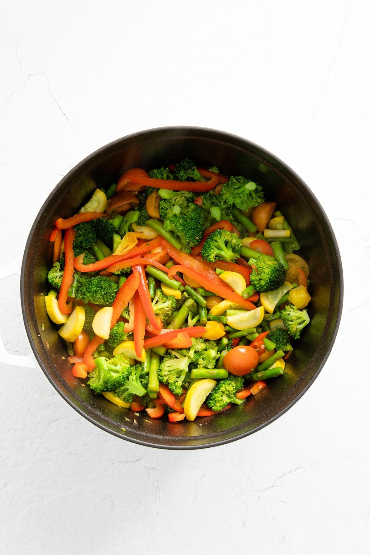 sauteed vegetable in a stock pot for pasta primavera