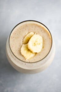 banana-smoothie-recipe-26-735x1107.jpg