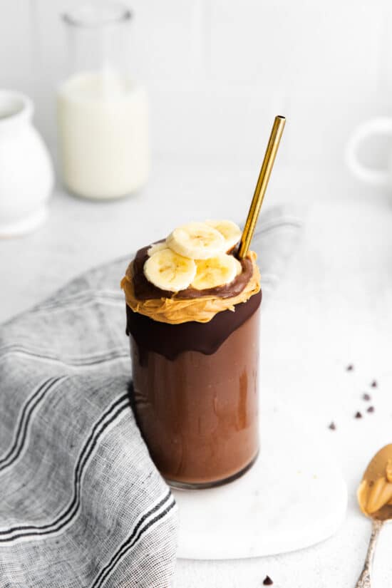 Chocolate Peanut Butter Banana Smoothie - Fit Foodie Finds