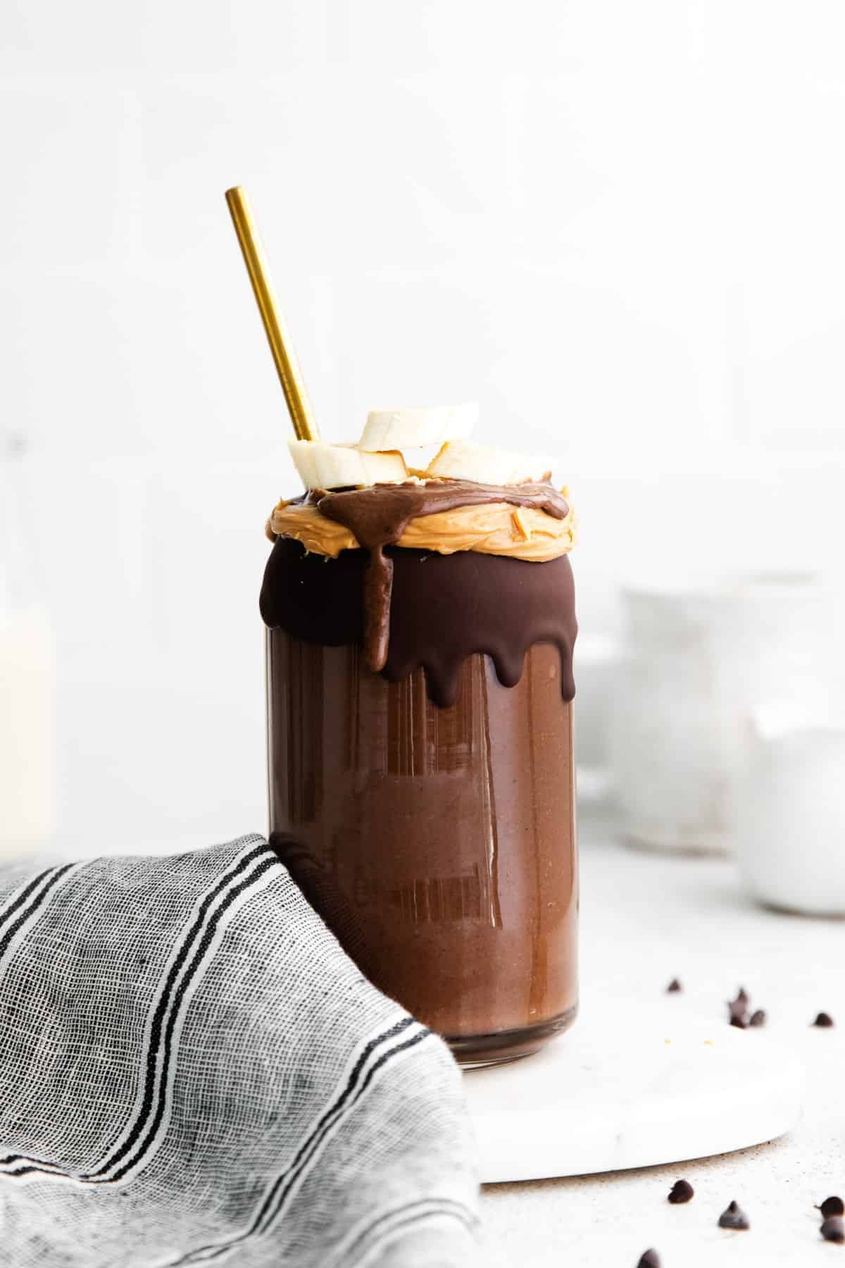 Chocolate Peanut Butter Banana Smoothie - Fit Foodie Finds