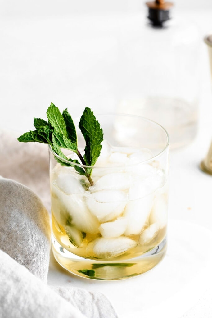 https://fitfoodiefinds.com/wp-content/uploads/2021/03/Mint-Julep-09-683x1024.jpg