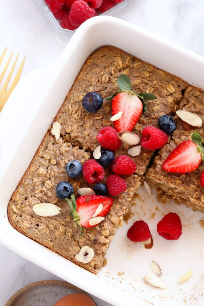 baked oatmeal with berries and almonds