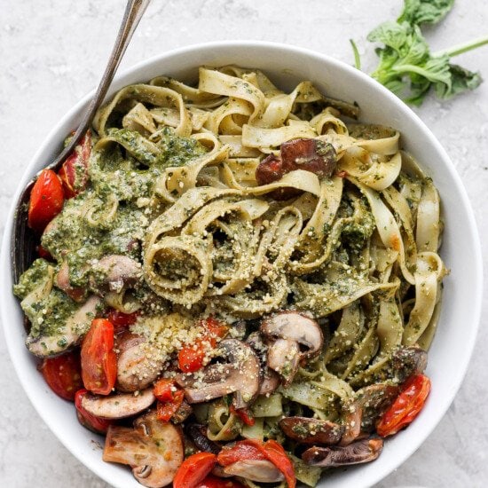 Vegan pesto pasta