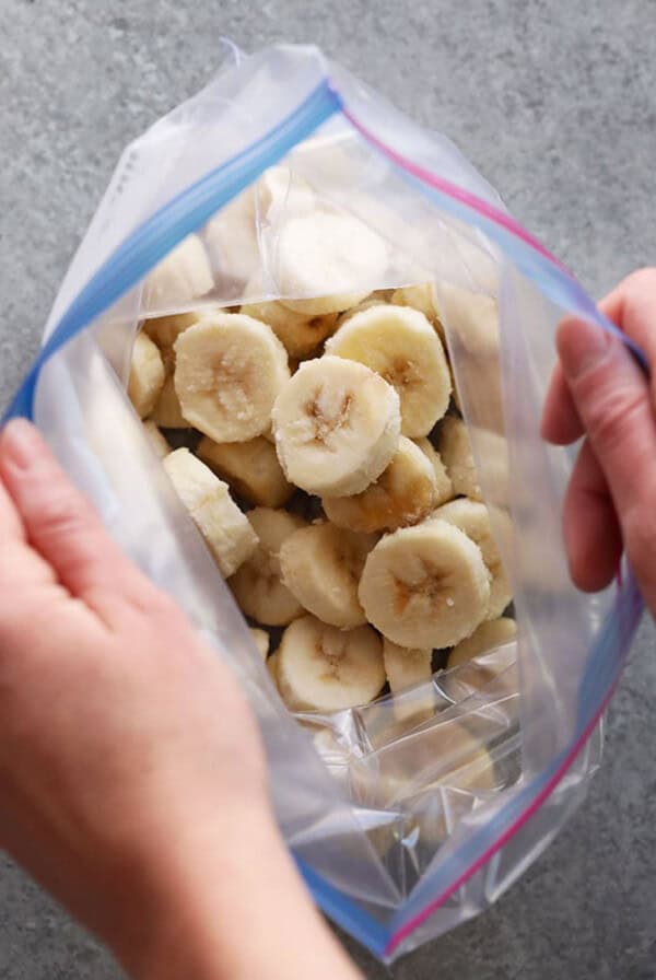 sliced banana in plastic bag