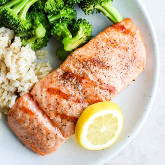 grilled salmon on plate.