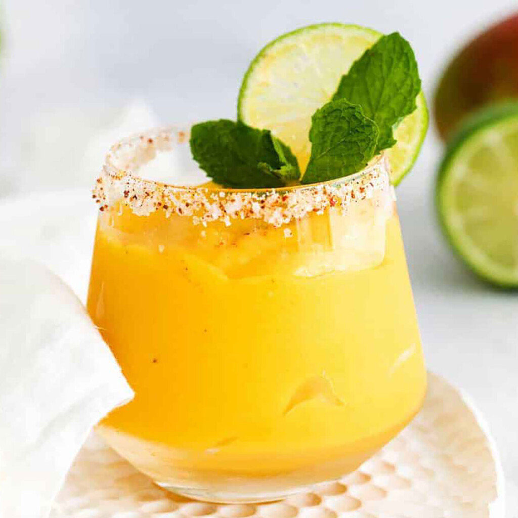 mango margarita in glass.